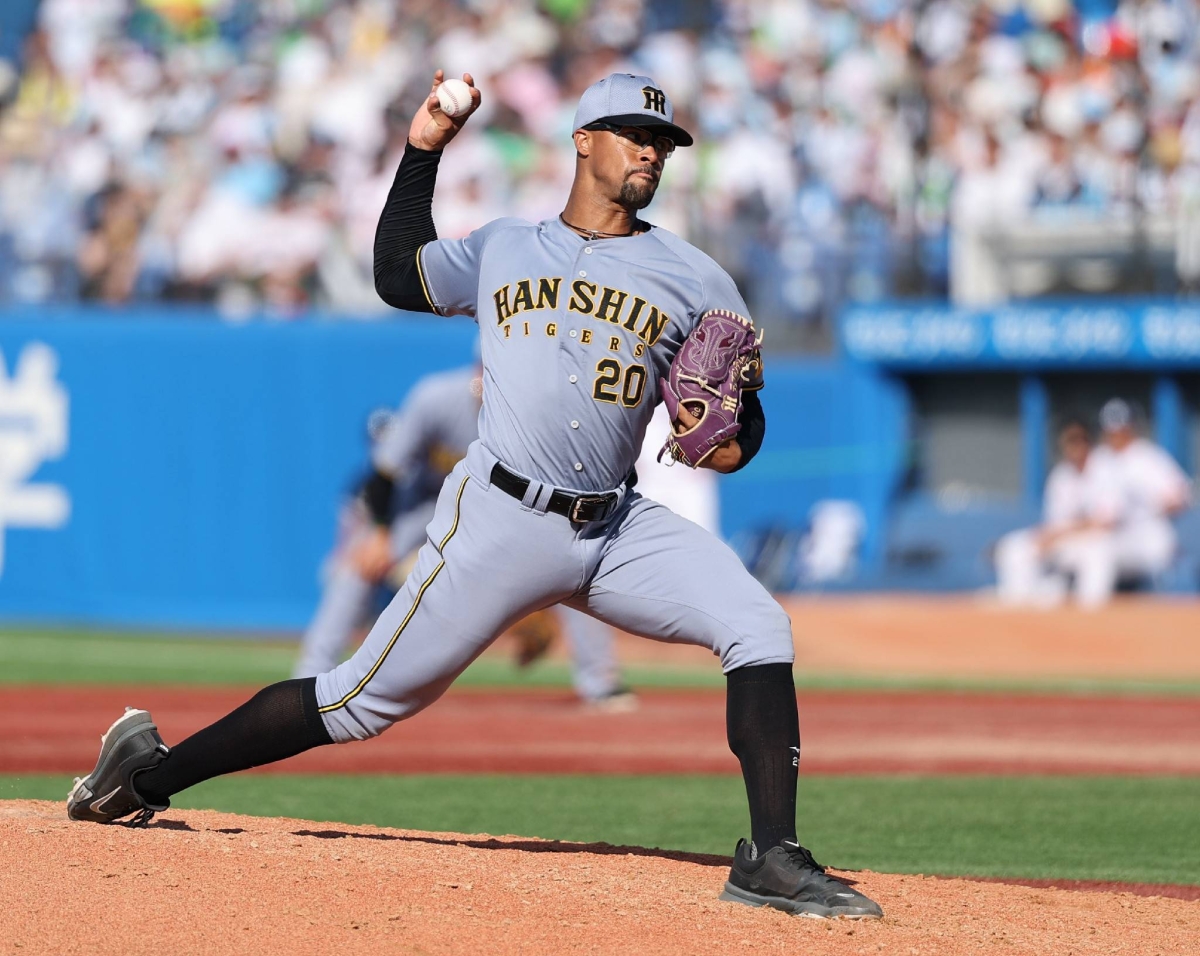 Baseball teams trying to fight off Japan's torrid summer heat