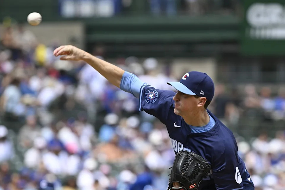 Aug 16, 2024; Chicago, Illinois, USA; Chicago Cubs pitcher Kyle Hendricks (28) delivers against the Toronto Blue Jays during the first inning at Wrigley Field.Matt Marton-USA TODAY Sports