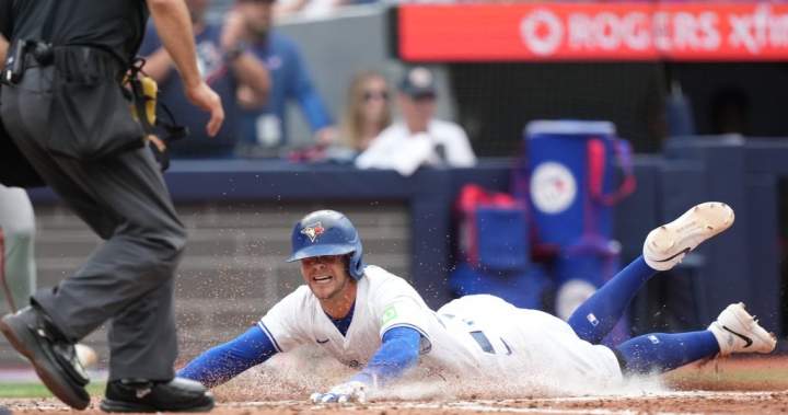 Batting depth lifts Jays to 6-3 win over Giants
