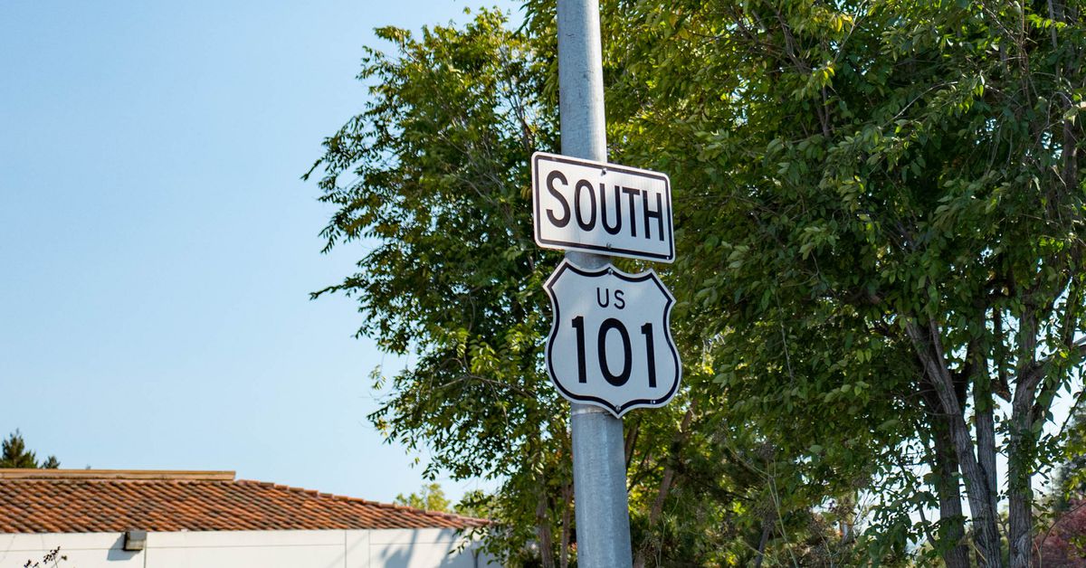 Game 101: Reds at Nationals (6:45 PM ET) - Singer vs. Irvin
