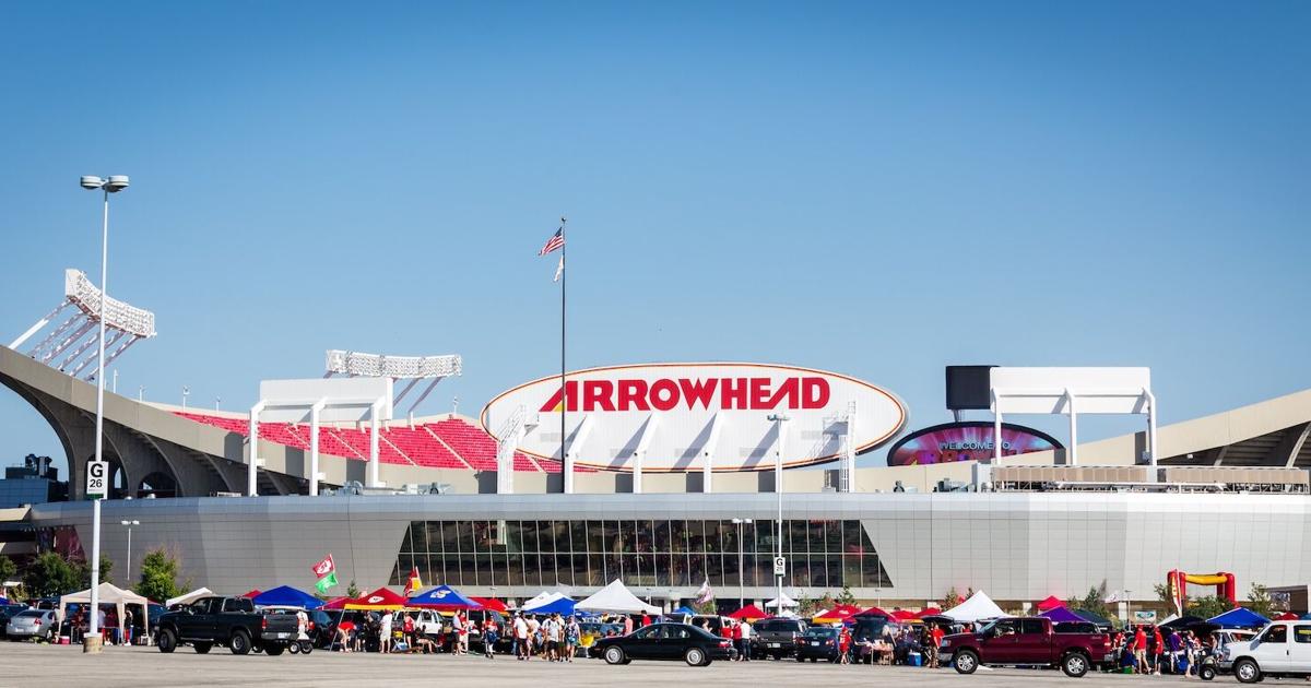 Will The Chiefs And The Royals Stay In Missouri? Governor Calls For A Special Session To Decide | Lake Of The Ozarks Politics & Government