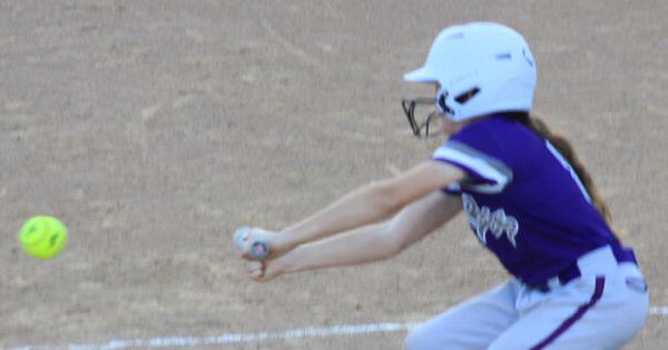 Prep softball: Burlington, Hill shut out Bloodhounds | Daily Democrat, Fort Madison, Iowa