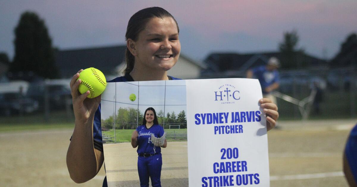 Prep softball: HTC sets record in wins | The Hawk Eye - Burlington, Iowa