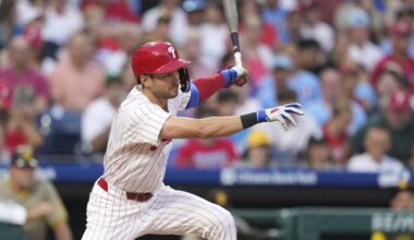 Wheeler strikes out 10 as Phillies beat Padres | MLB