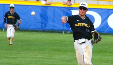 Janesville baseball falls in game for conference lead | Waverly Newspapers