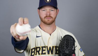 Brewers' Brandon Woodruff strikes out 8, allows two hits in 6 innings in 1st MLB start since 2023 | MLB
