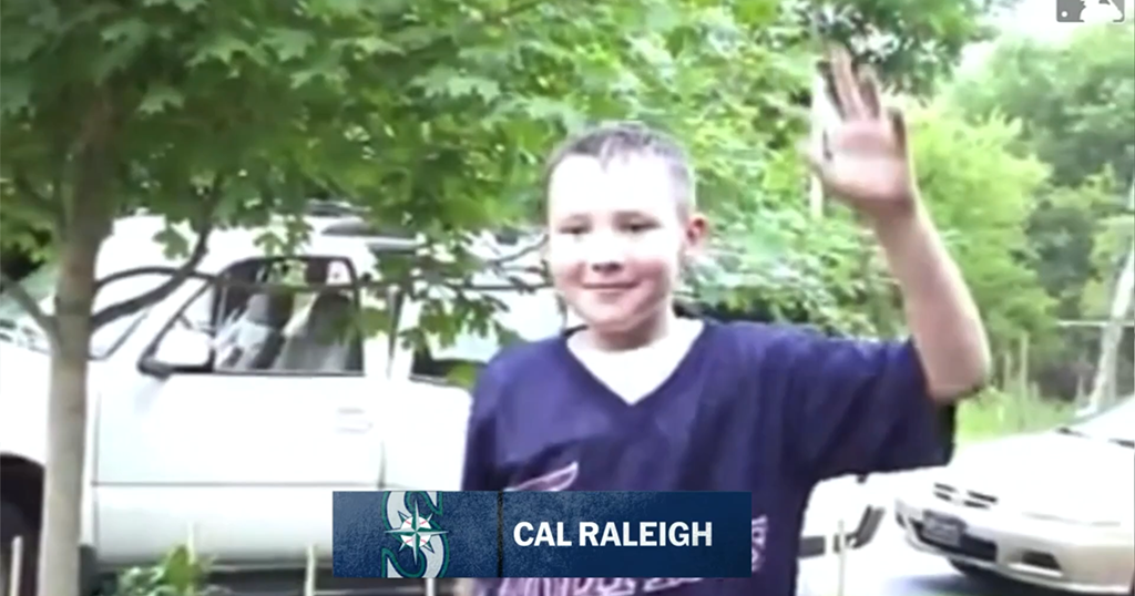 Mariners visit Yankees while young Cal Raleigh video emerges | Sports
