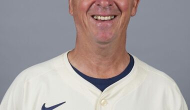 Brewers hitting coach Al LeBoeuf returns to team after cancer surgery | MLB