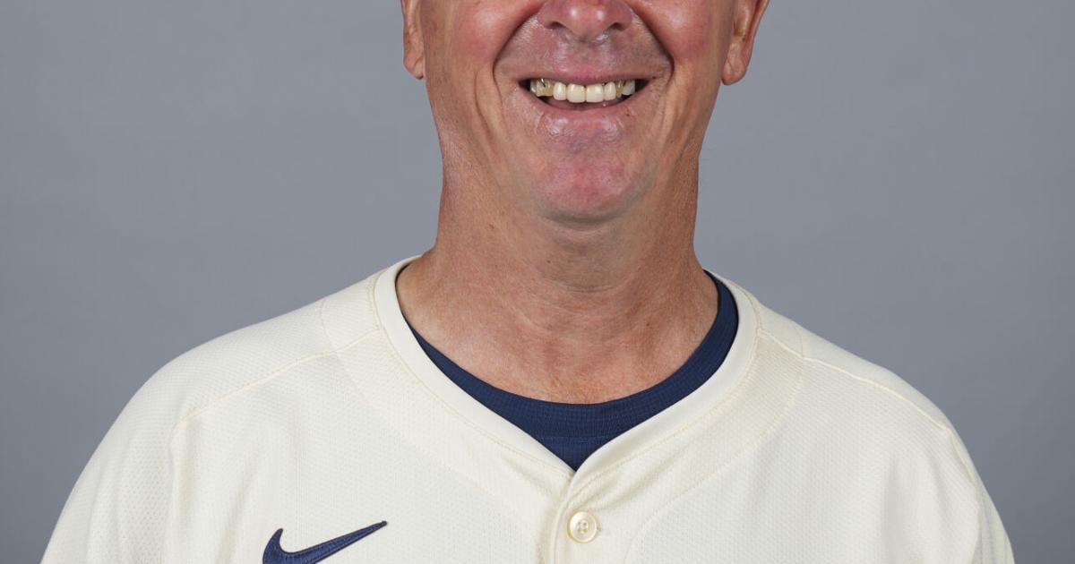 Brewers hitting coach Al LeBoeuf returns to team after cancer surgery | MLB