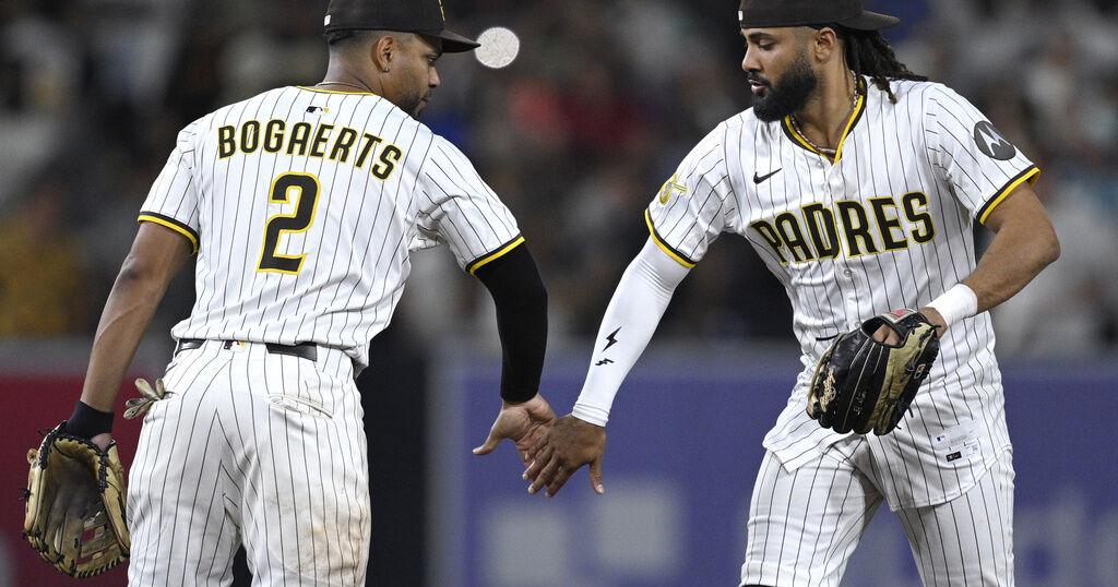 MLB roundup: Padres win, Angels lose | Professional