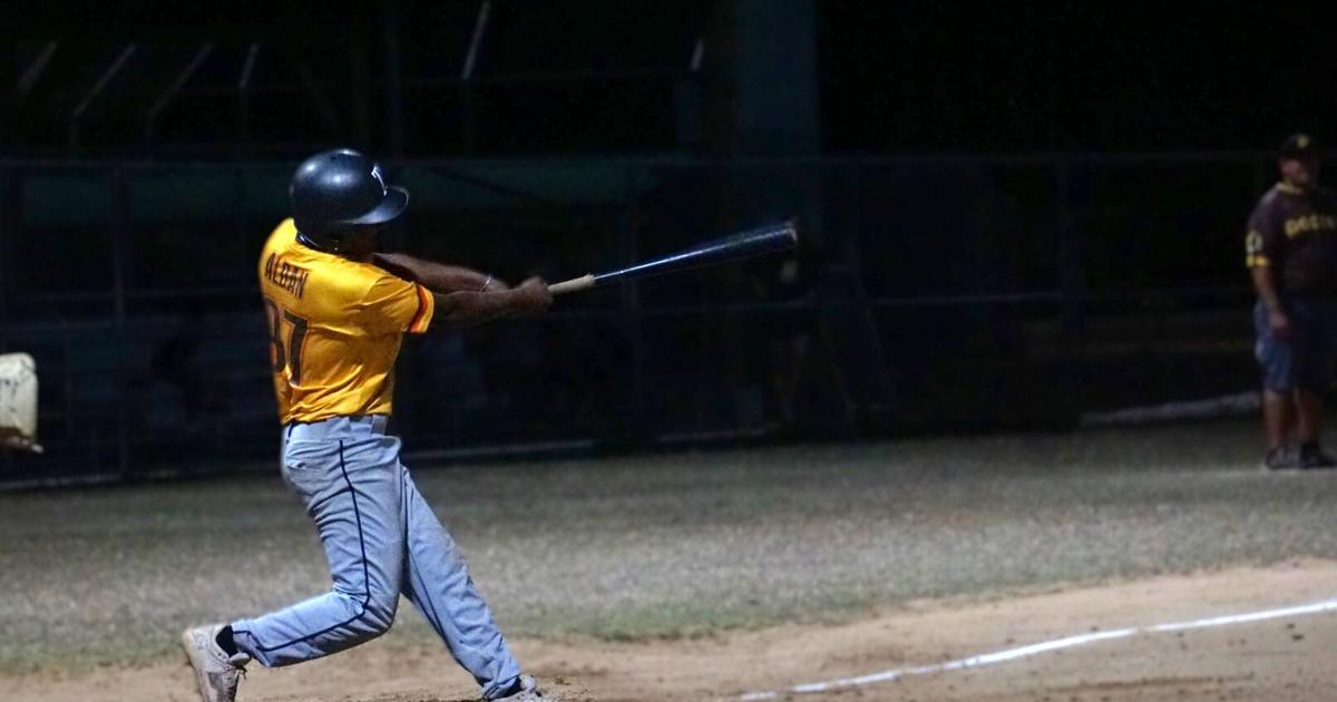 Padres power past Blue Shark, 13-2 | Local Sports