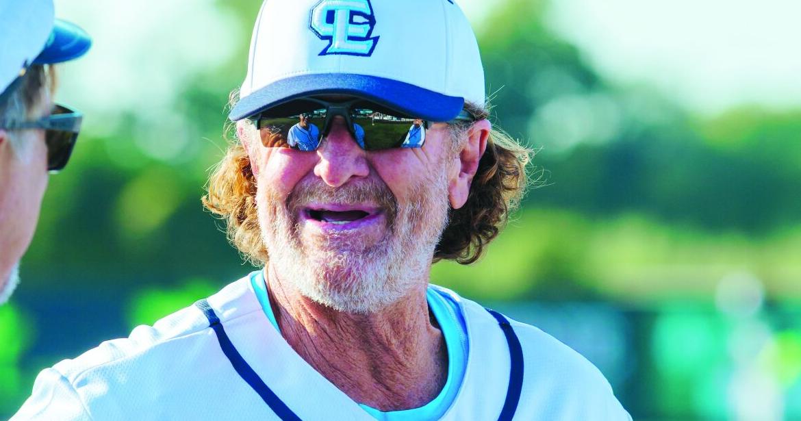 DochHounds rally past RailCats, 7-3 | Oconomowoc Sports