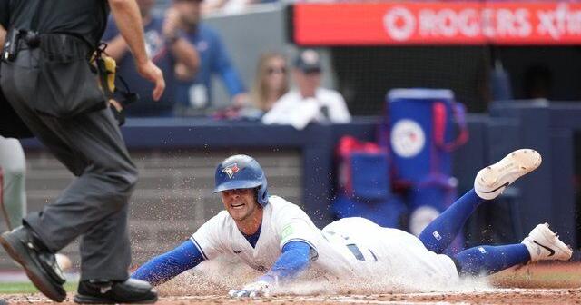 Unsung heroes, batting depth step up for Blue Jays in 6-3 win over Giants | National Sports