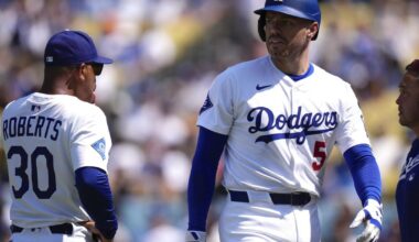 Dodgers' Freddie Freeman day to day after being hit on the wrist by a pitch | Sports