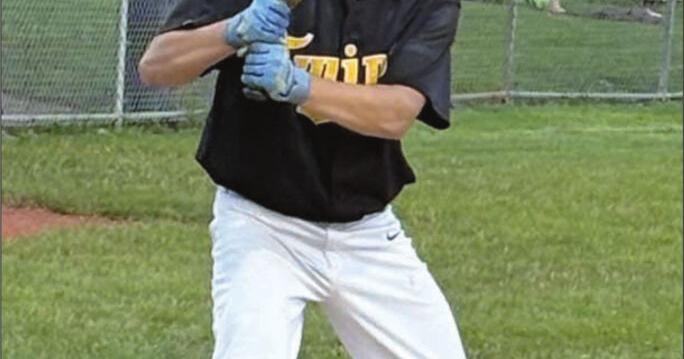 Twins rally for 7-run inning to beat Hustisford 11-2 | Ozaukee Co. Sports