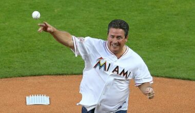 Dolphins legend to throw first pitch at Marlins' Opening Day