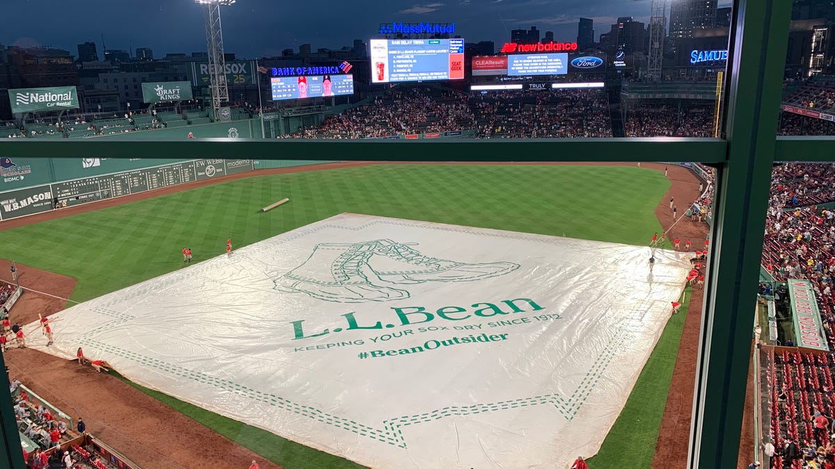 Cincinnati Reds-Boston Red Sox game suspended in 4th, resumes Wednesday