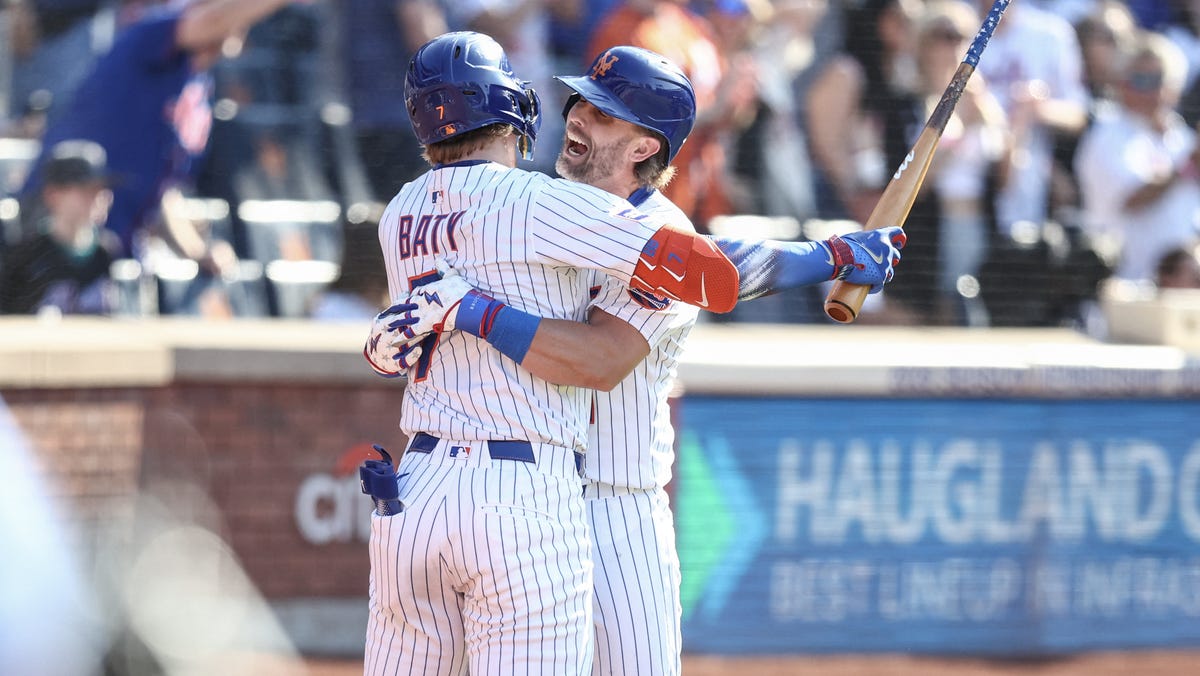 Jeff McNeil breaks through in comeback win, helps pitching staff
