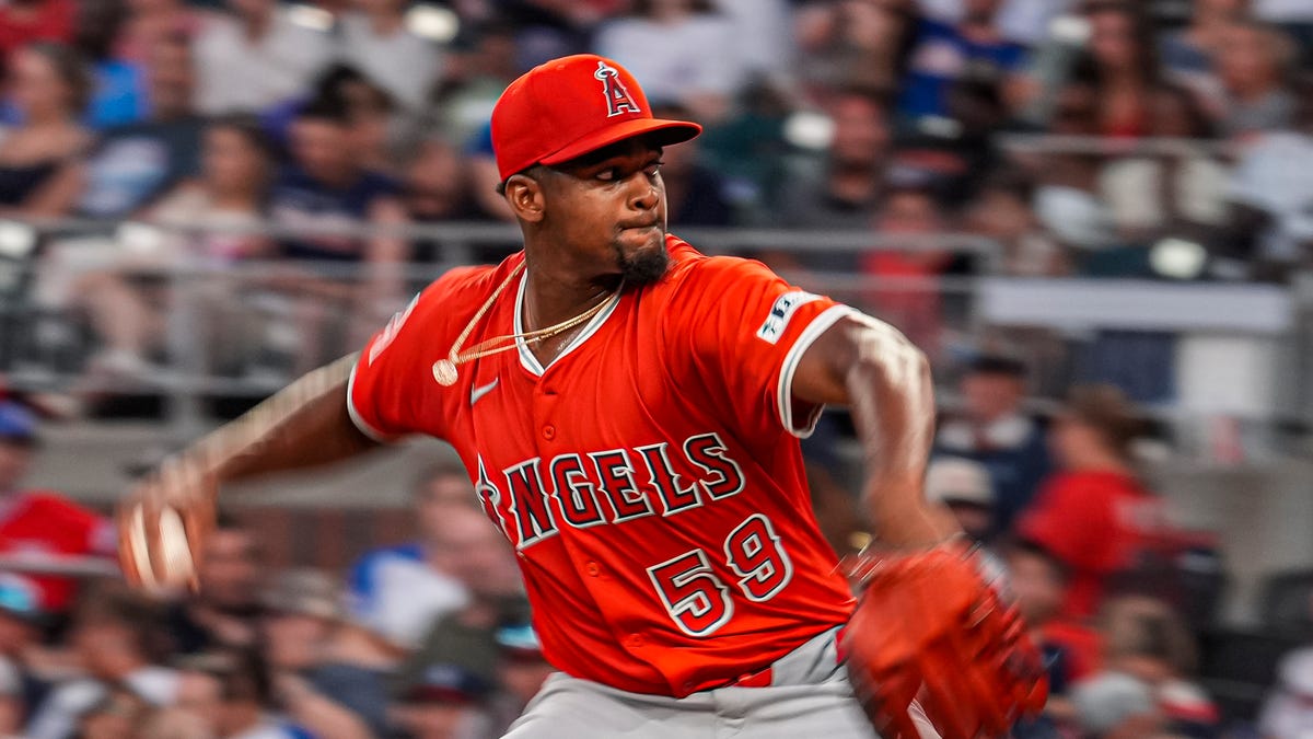 Rangers at Angels odds, picks and predictions