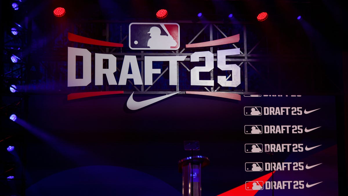 How did teams fare in first 32 selections?