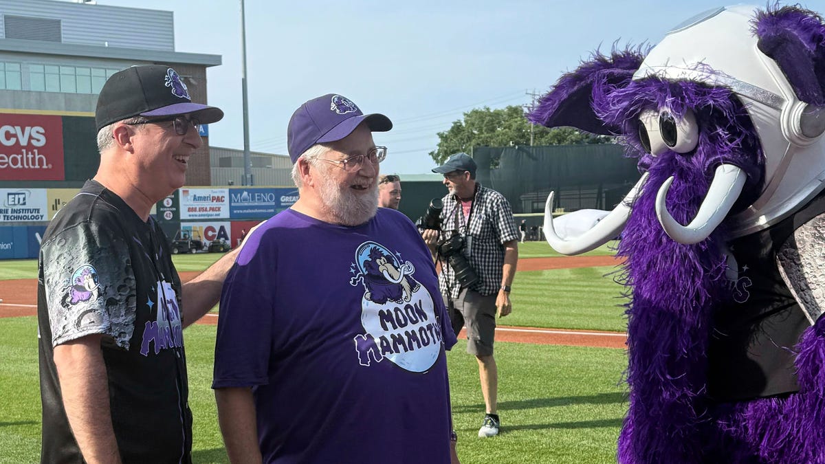 John Oliver's Moon Mammoths debut at Tigers’ affiliate in front of record crowd