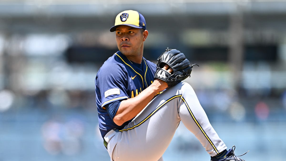 Brewers vs Marlins score, live game updates tonight, highlights, lineups
