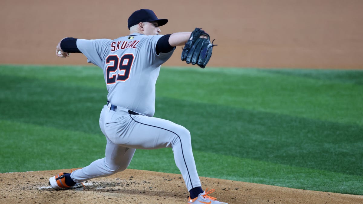 Detroit Tigers snap losing streak, squeak by Texas Rangers, 2-1