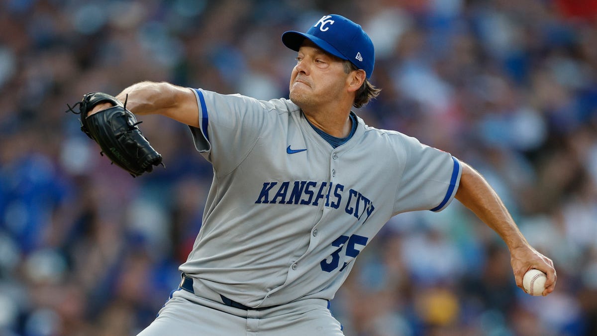 Rich Hill tops list of oldest active MLB players