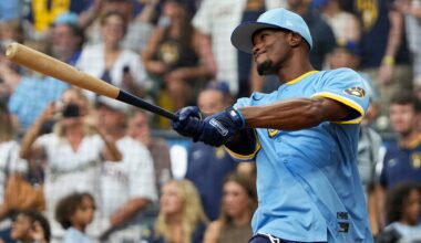 Keon Broxton wins Brewers alumni home run derby