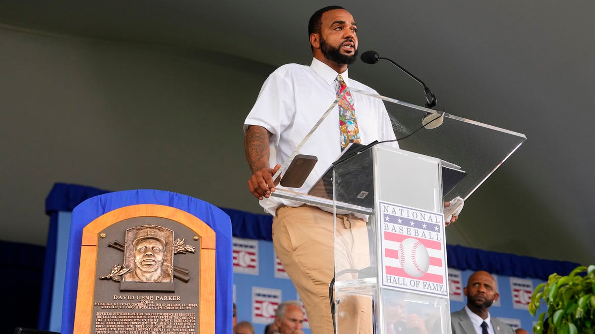 Dave Parker's son gives speech
