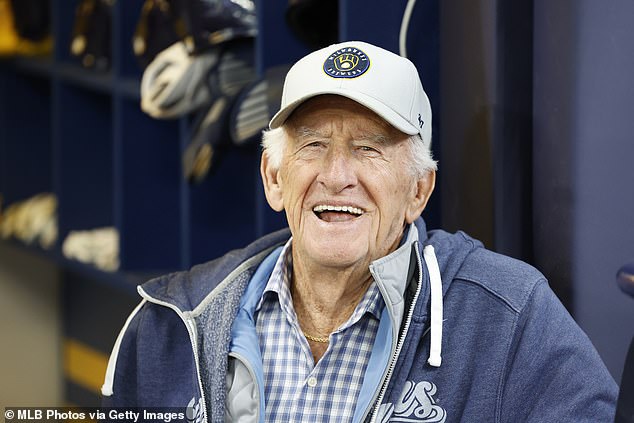 Milwaukee Brewers icon and baseball hall of famer Bob Uecker has died at the age of 90
