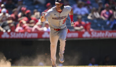 Nationals’ Jacob Young leaves game with bruised right index finger