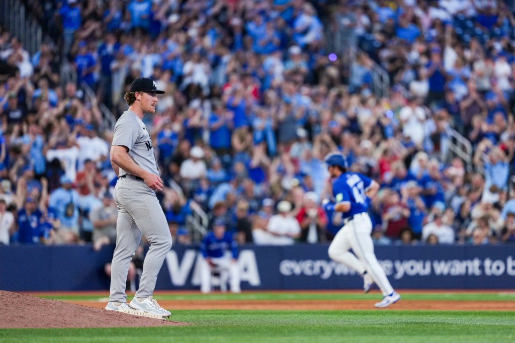 New York Yankees pushed out of first place by Toronto Blue Jays