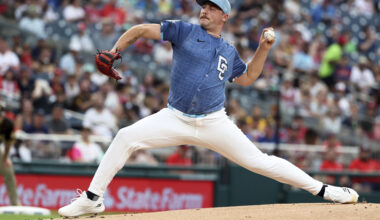 Lowe homers as Nationals defeat Padres 4-2 to snap 5-game skid