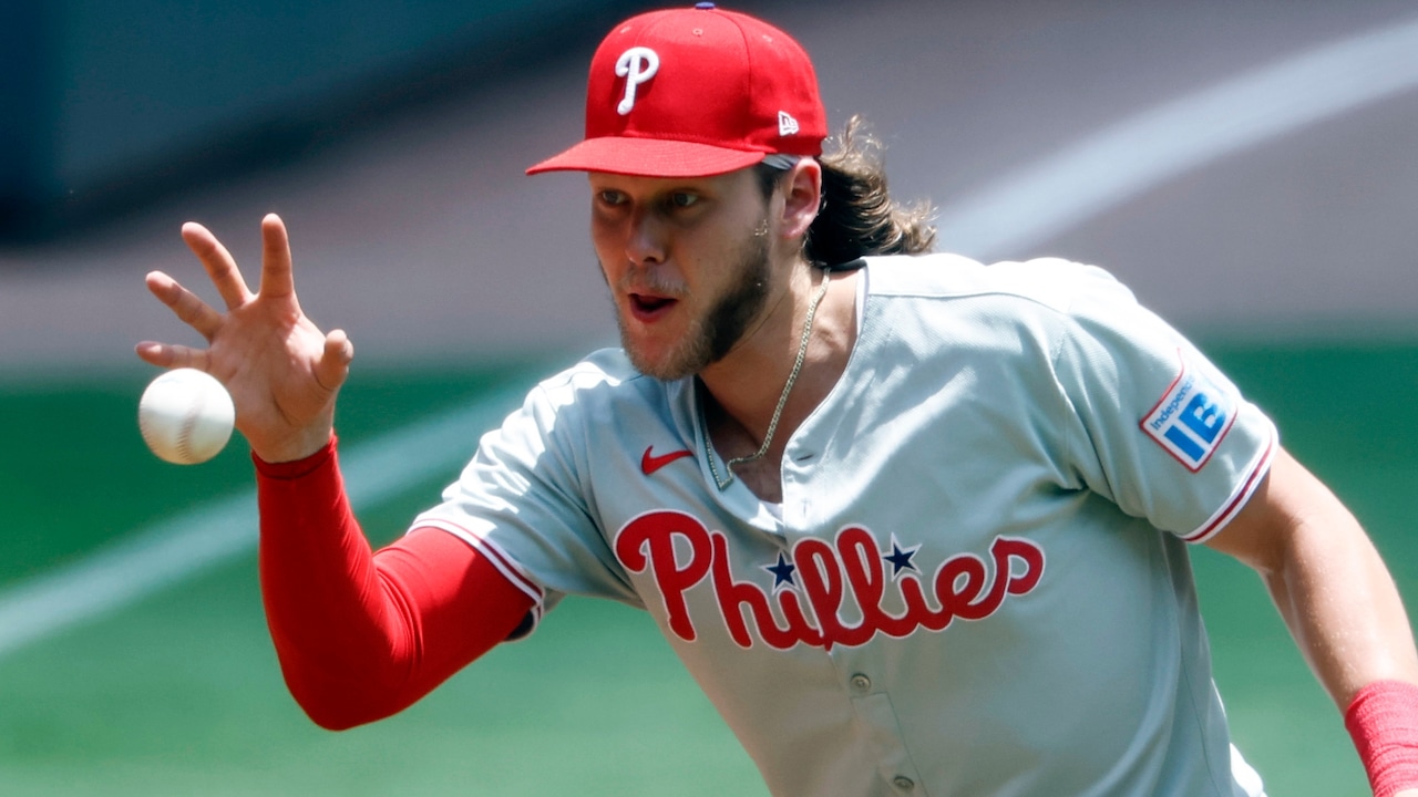 Phillies lose cleanup hitter to injury