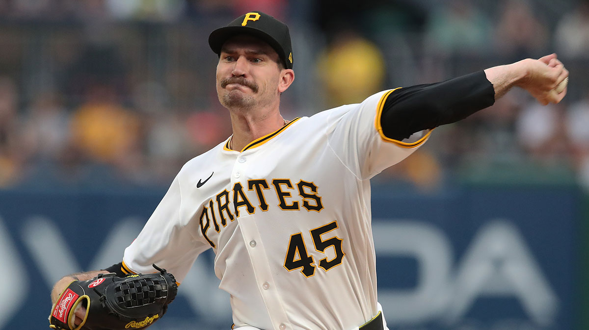 Pittsburgh Pirates starting pitcher Andrew Heaney (45) delivers a pitch against the St. Louis Cardinals during the first inning at PNC Park.