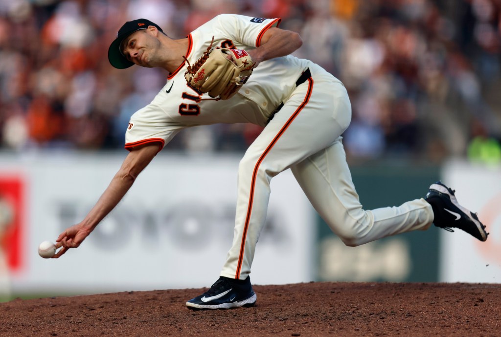 SF Giants trade longtime reliever Tyler Rogers to New York Mets