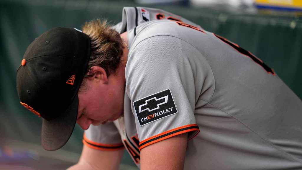 Hayden Birdsong fails to record out as SF Giants' skid his six games