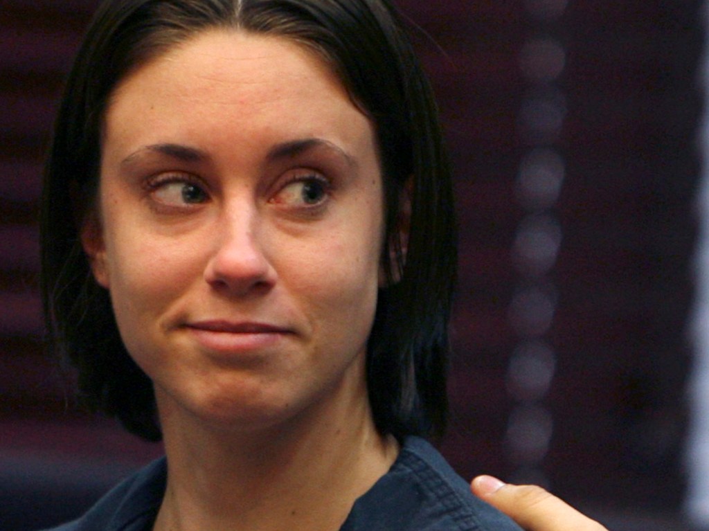 Casey Anthony watches Red Sox game with apparent date