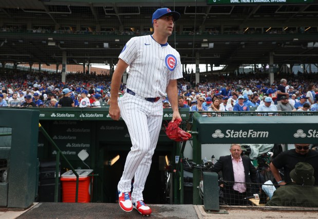 Chicago Cubs starting pitcher Matthew Boyd heads to the bullpen to warm up for a game against the Cardinals at Wrigley Field on July 6, 2025, in Chicago. (John J. Kim/Chicago Tribune)