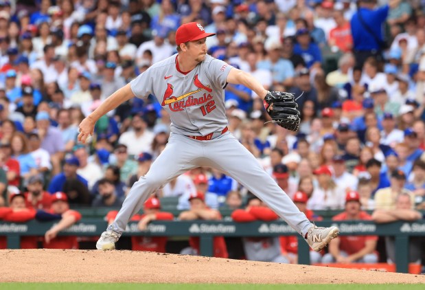 Cardinals starting pitcher Erick Fedde throws against the Cubs in the first inning at Wrigley Field on July 6, 2025, in Chicago. (John J. Kim/Chicago Tribune)