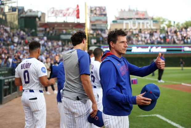 Chicago Cubs manager Craig Counsell gives a thumbs up to the Cleveland Guardians bench before a game at Wrigley Field in Chicago on July 2, 2025. (Chris Sweda/Chicago Tribune)