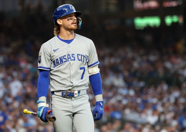 Kansas City Royals shortstop Bobby Witt Jr. (7) walks to the dugout after striking out in the fourth inning of a game against the Chicago Cubs at Wrigley Field in Chicago on July 22, 2025. (Chris Sweda/Chicago Tribune)
