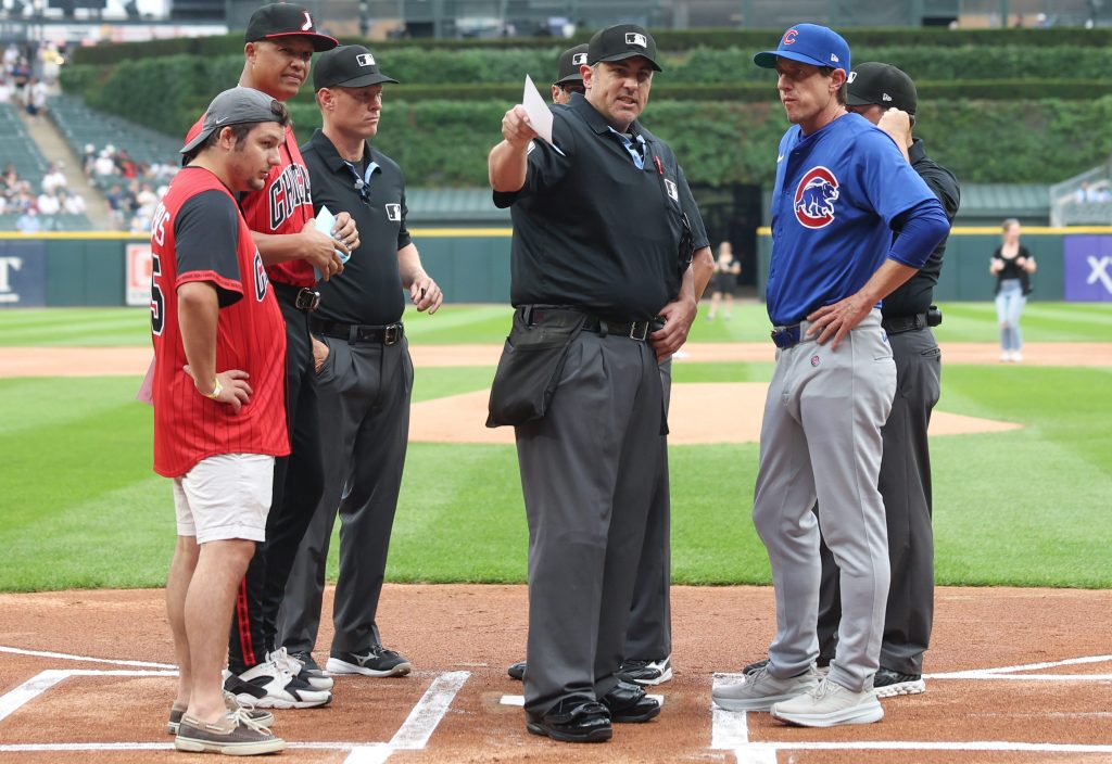 Cubs, White Sox on opposite ends of trade spectrum