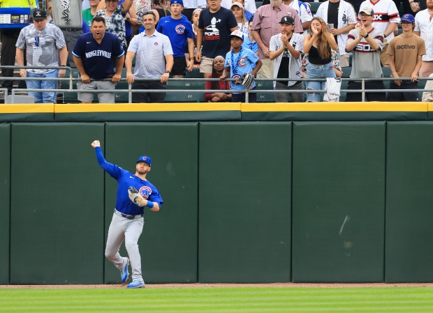 Cubs left fielder Ian Happ throws the ball to the infield on a two-run single by White Sox second baseman Lenyn Sosa in the first inning on July 25, 2025, at Rate Field. (John J. Kim/Chicago Tribune)