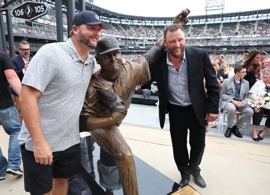 White Sox honor Mark Buehrle with statue – Chicago Tribune