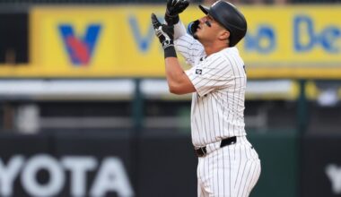 Chicago White Sox beat the Philadelphia Phillies 9-3 following a Rate Field rain delay – Chicago Tribune