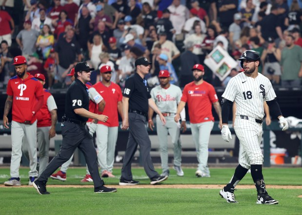 Chicago White Sox outfielder Mike Tauchman walks off the field after making the final out in the ninth inning of a game against the Philadelphia Phillies at Rate Field in Chicago on July 29, 2025. (Chris Sweda/Chicago Tribune)