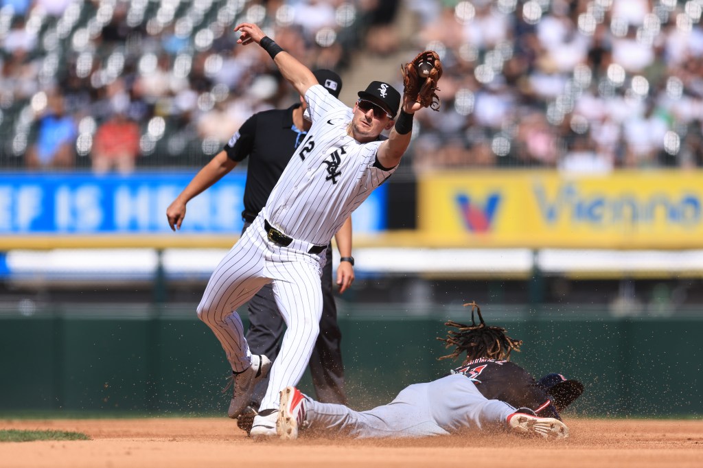 Chicago White Sox lose 6-2 to the Cleveland Guardians