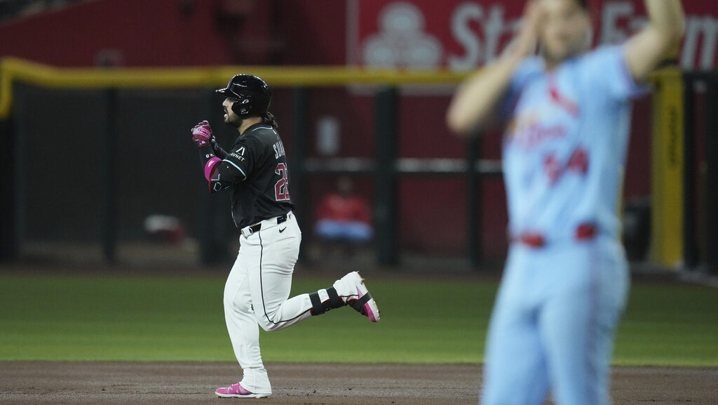Arizona Diamondbacks' Eugenio Suárez...